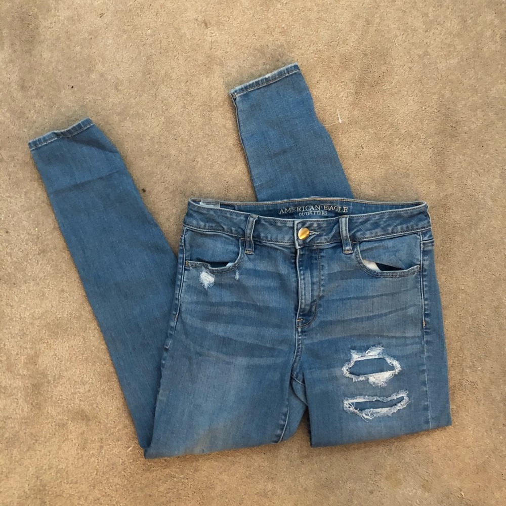 american eagle medium wash ripped skinny jeans
